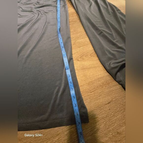 Eliza J Gray Jumpsuit with Relaxed Fit and Collared Neckline - Picture 7 of 12